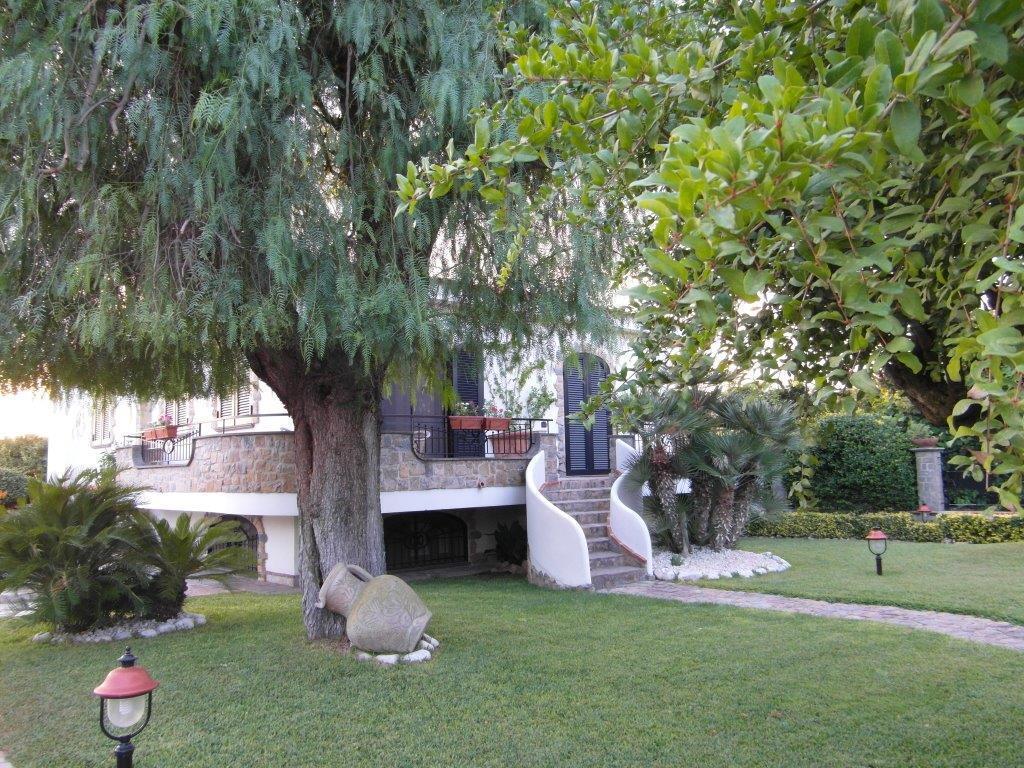 B&B Villa Lura بومبيي الغرفة الصورة